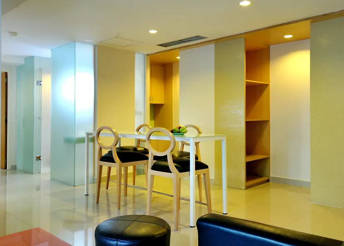 ホテル Harris & Residences Riverview Kuta, Bali