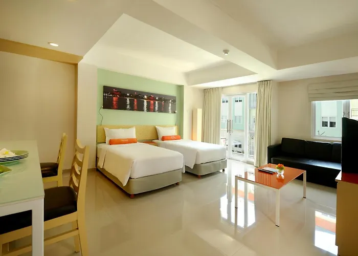 Harris & Residences Riverview Kuta, Bali