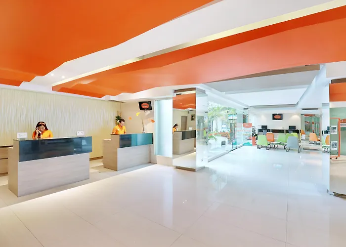 ホテル Harris & Residences Riverview Kuta, Bali クタ