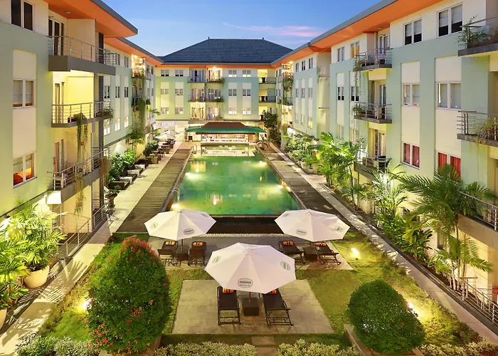 ホテル Harris & Residences Riverview Kuta, Bali 4*
