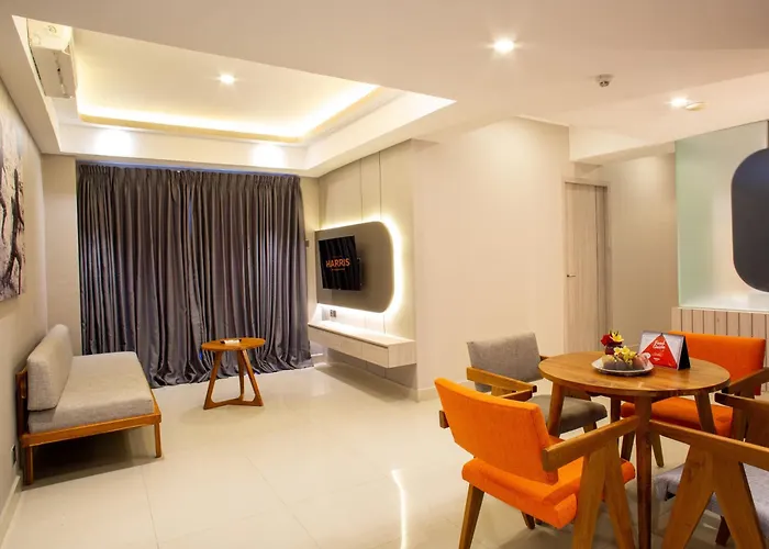 Harris & Residences Riverview Kuta, Bali ホテル 4*