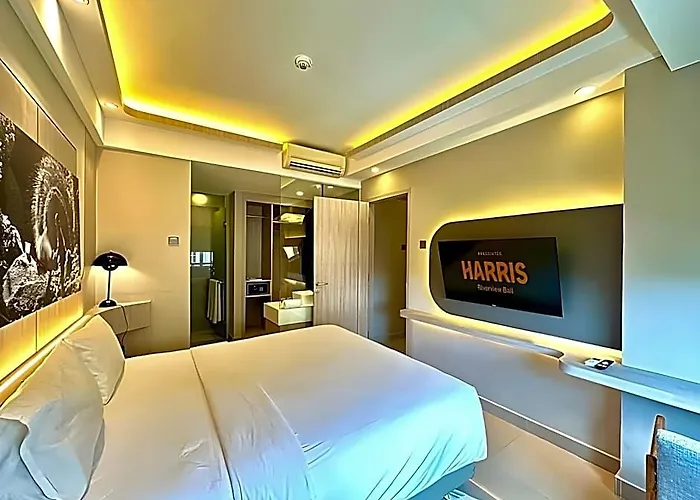 Harris & Residences Riverview Kuta, Bali ホテル