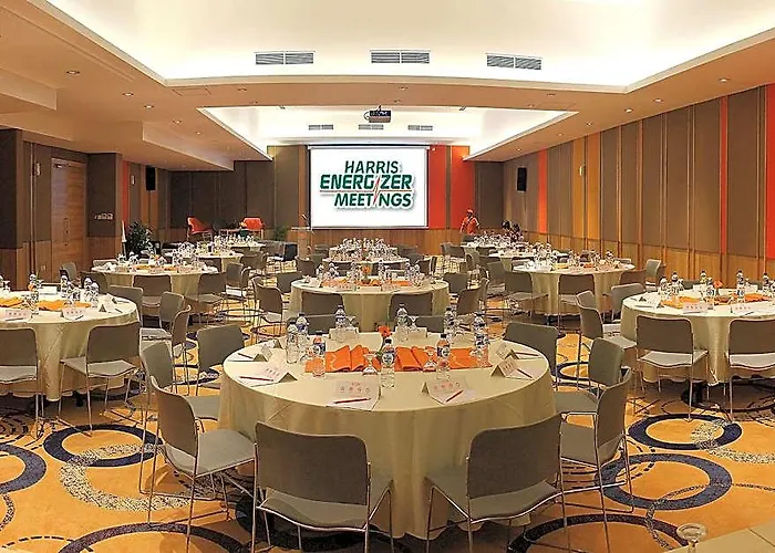 Harris & Residences Riverview Kuta, Bali 4* クタ