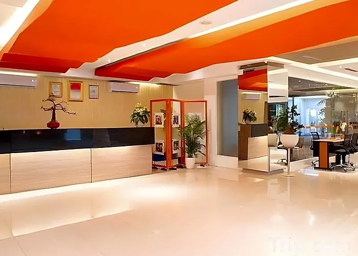Harris & Residences Riverview Kuta, Bali 4* クタ