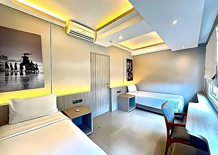 Harris & Residences Riverview Kuta, Bali ホテル 4*