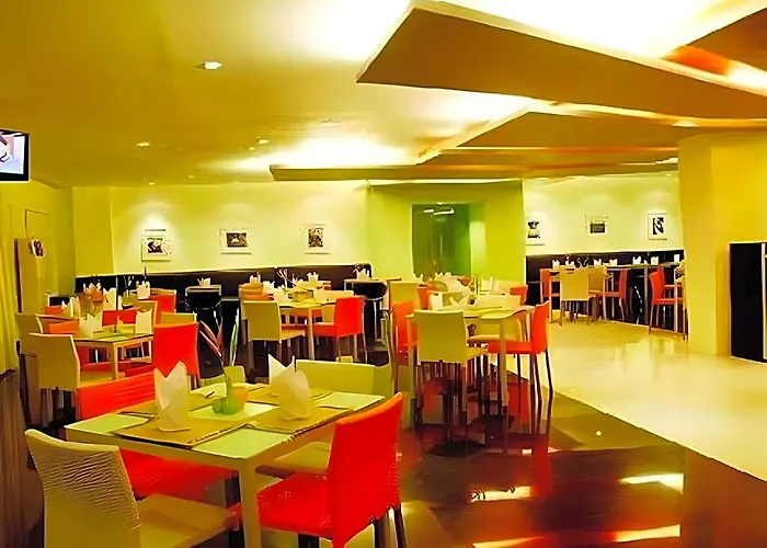 Harris & Residences Riverview Kuta, Bali 4*