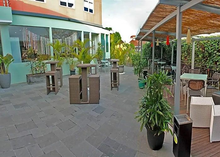Harris & Residences Riverview Kuta, Bali Hotel