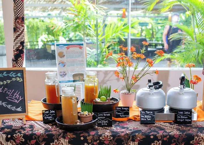 Harris & Residences Riverview Kuta, Bali Отель